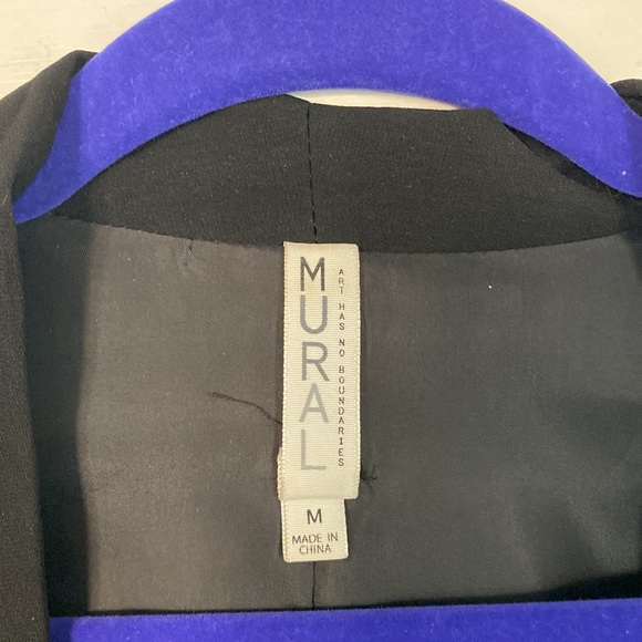 MURAL black cape jacket size M - Picture 4 of 4